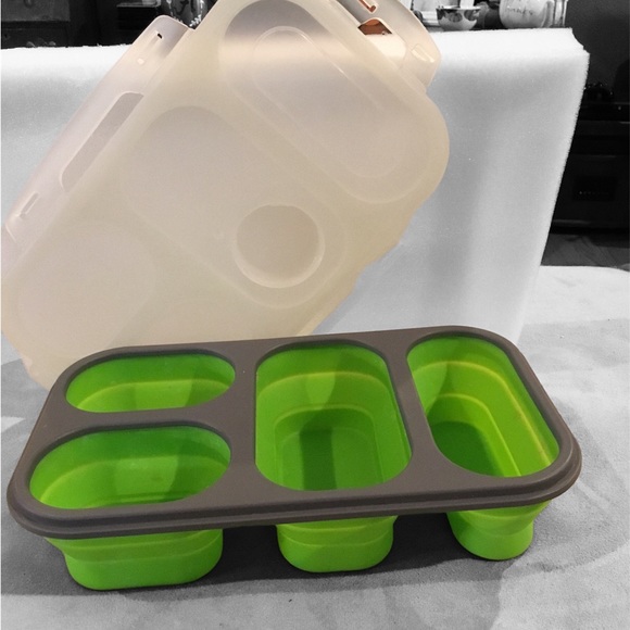 Silicone Covered interlocking tray with lid. - Picture 1 of 7